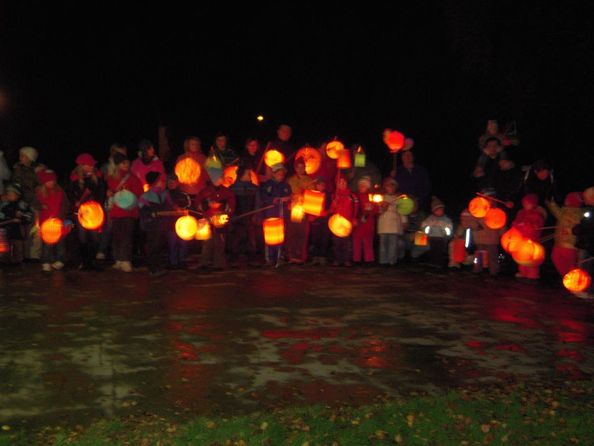 LP-přehlídka lampionů.jpg