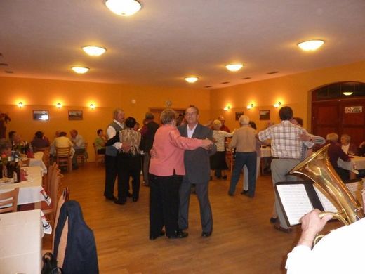 Setkání seniorů.jpg